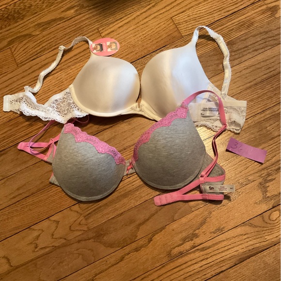 2 bras 36C - Picture 2 of 4
